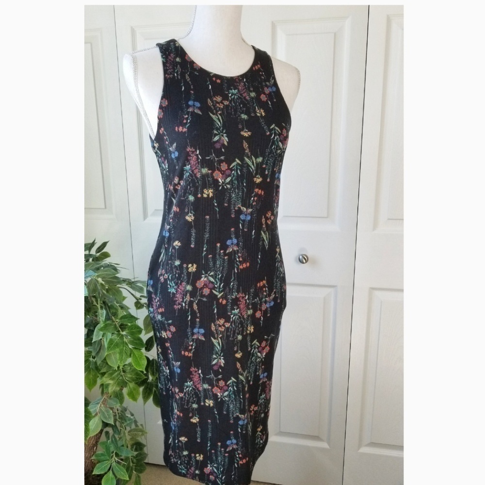 JUNE & HUDSON Floral Ribbed Knit Sheath Dress Medium.